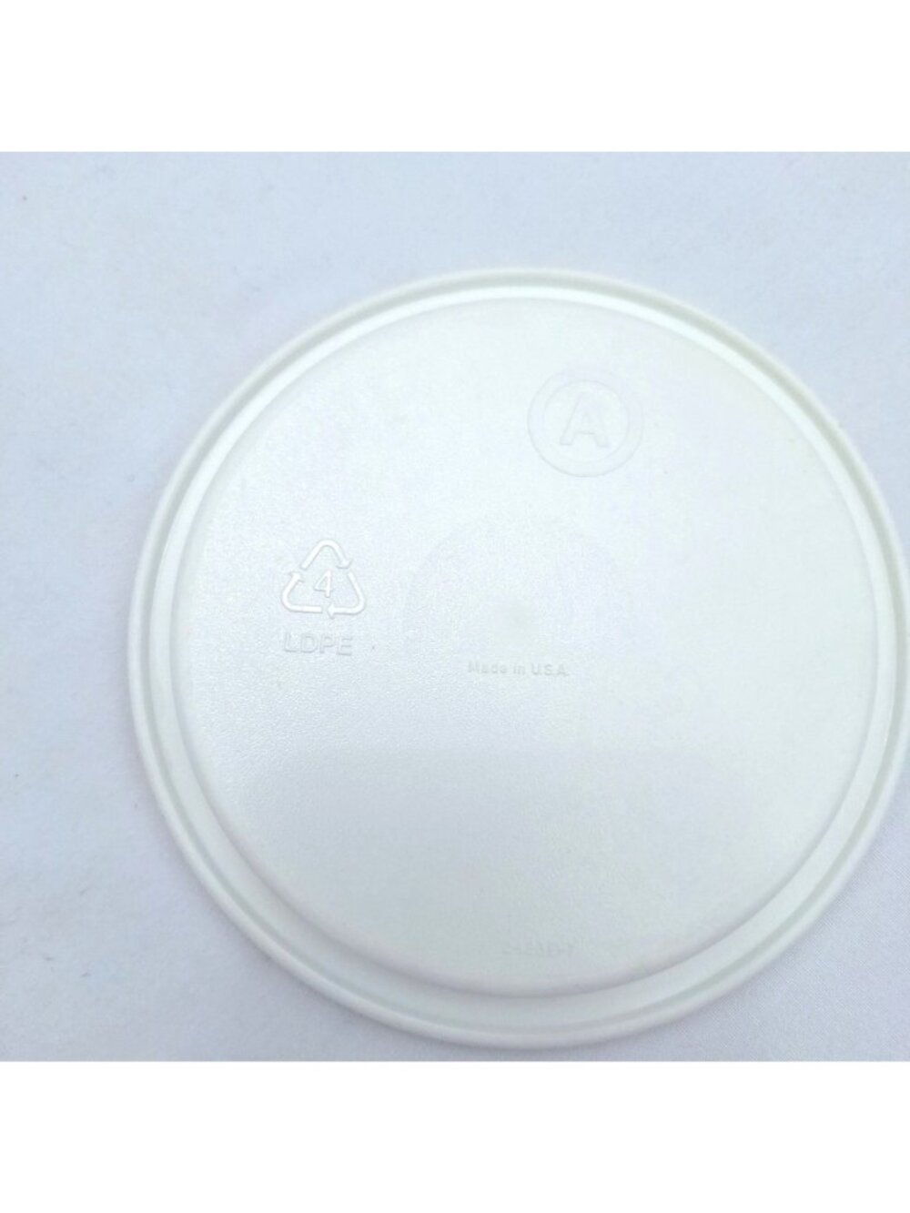 Tupperware One Touch Replacement White Seal A 2423E 7 Lid USA 5" - Picture 2 of 9